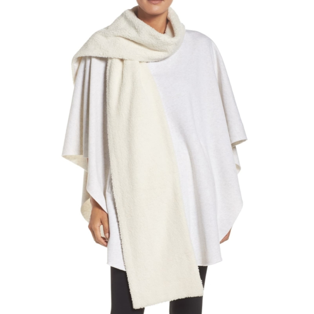 ALO YOGA cream faux sherpa fleece poncho fits xs/s